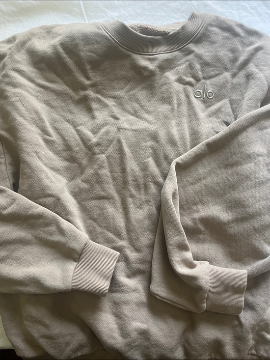 ALO Yoga Tops - ALO Yoga Crewneck Sweatshirt in Light Taupe